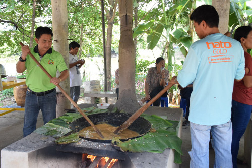 AGE ร่วมสืบสานอนุรักษ์ประเพณี“กวนข้าวทิพย์มธุปายาส” เนื่องในวันวิสาขบูชา