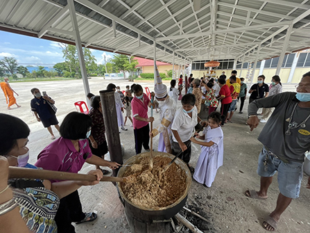 AGE ร่วมสืบสานประเพณีกวนข้าวทิพย์ สืบสานประเพณีไทยโบราณ